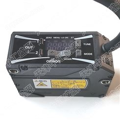 欧姆龙位移传感器ZX1-LD300A86接插件中继型0.5 m激光传感器