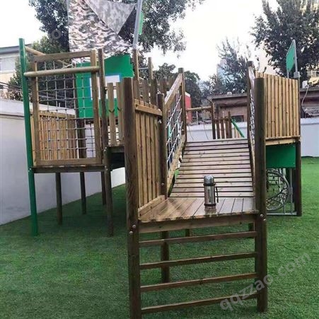 厂家定制木质滑梯 户外大型木质组合滑梯 儿童攀爬滑梯 游乐设施