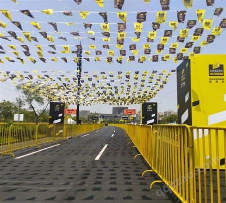 音乐节马拉松黄色大型铁马3*1.5米围栏隔离栏临时护栏墙外围